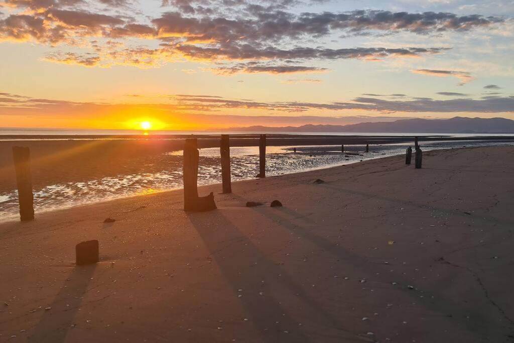 Beachfront Escape Collingwood Εξωτερικό φωτογραφία